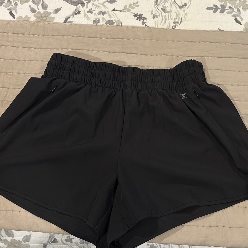 Xersion Black Athletic Shorts Moisture-Wicking Performance
